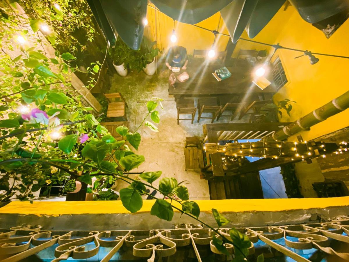 Chu Nhat Cafe & Homestay - 12 Ngo 41 Duong Lang - Co So 1 Hanoï Extérieur photo